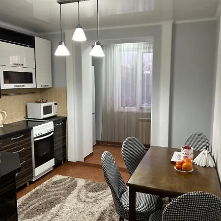 Двухкомнатные Апартаменты На Улице Естая, Дом 83-1 Напротив Тд Тулпар Pavlodar Exterior photo