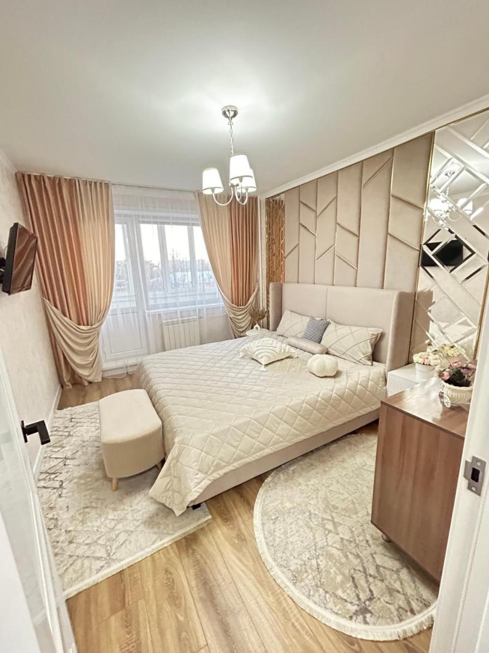 двухкомнатные на улице естая, дом 83-1 напротив тд тулпар Apartment
