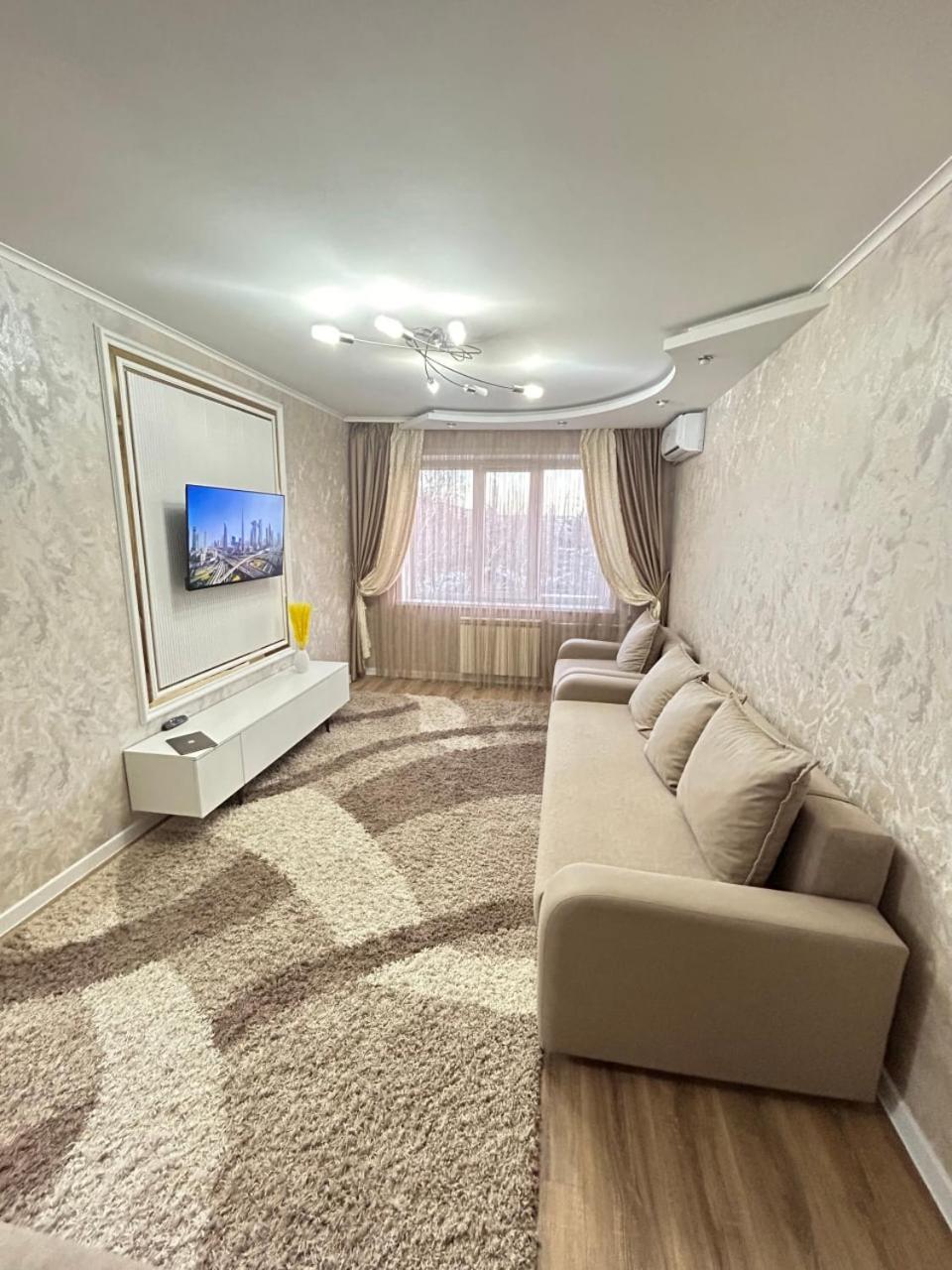 Apartment двухкомнатные на улице естая, дом 83-1 напротив тд тулпар Pavlodar